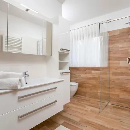 Dori - Lbn394 By Interhome Krnica
